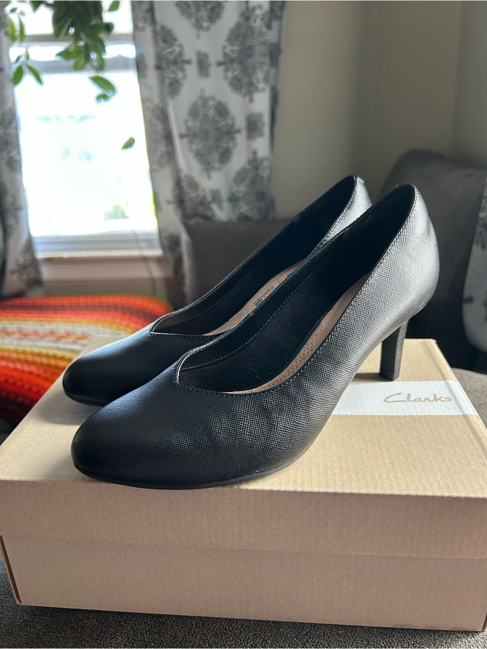 Clarks Women's Black Classic Pump Sz 7.5 Nwb